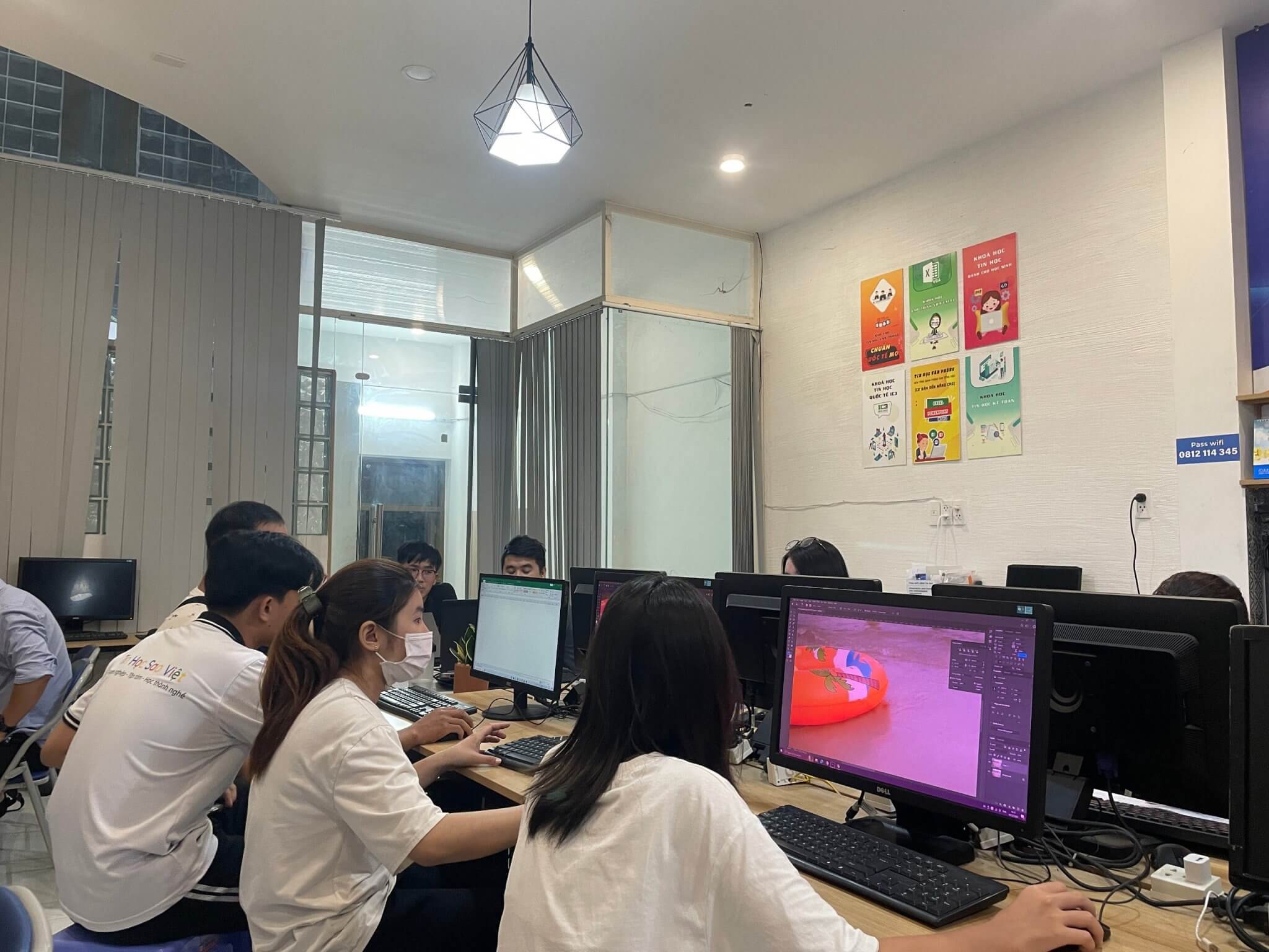 Lịch Học Khóa Học Illustrator Tại Quận 6